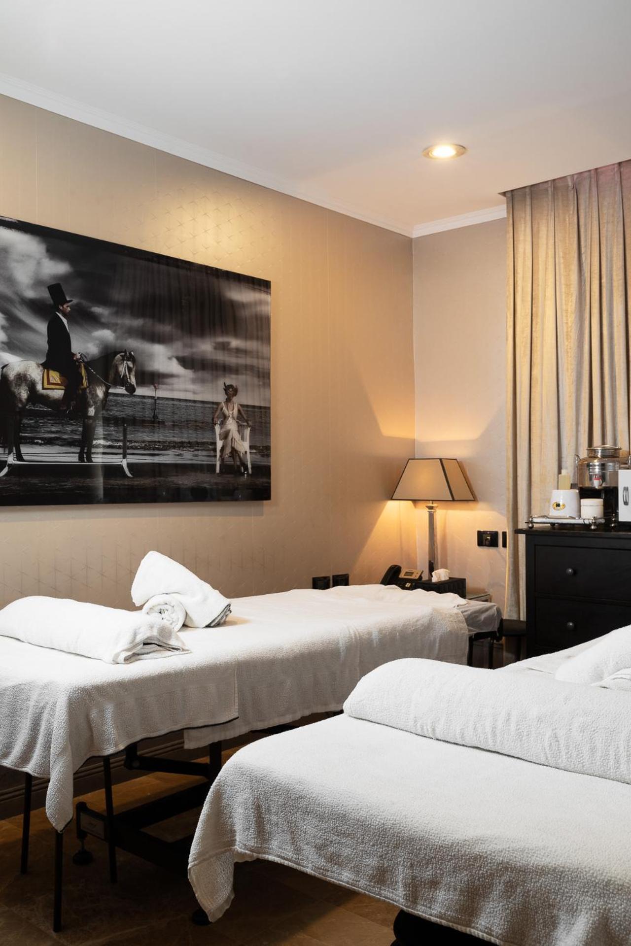Hotel B Berdichevsky Tel Aviv Buitenkant foto
